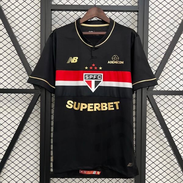 Sao Paulo third away