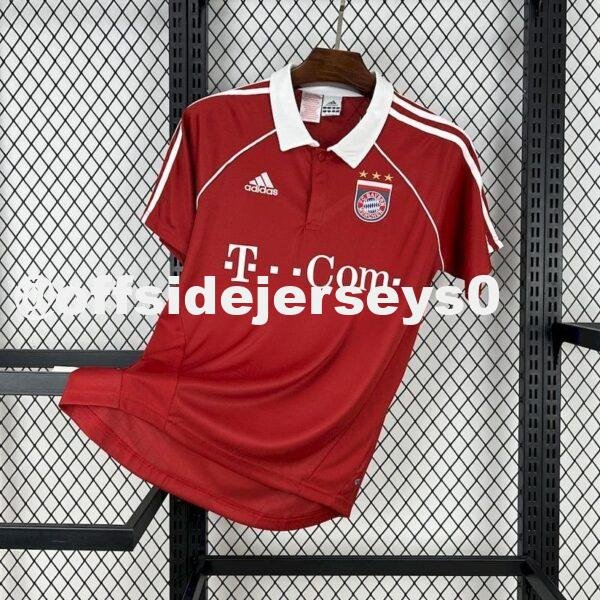 Bayern Munich 2005 06 Home Retro Jersey