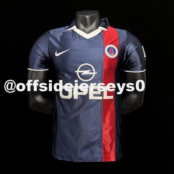 Retro 01 02 PSG home