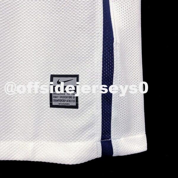 Retro 08 09 M-u away