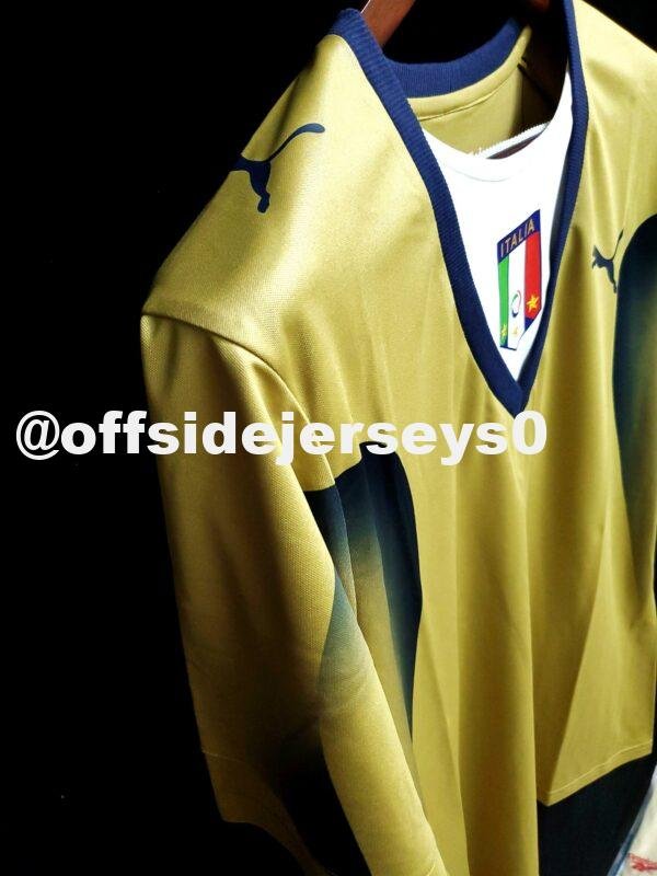 Retro Italy 2006 Goalkeeper Yellow